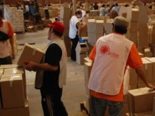Caritas workers distribute supplies in the Dominican Republic. 