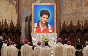 An image of Carlo Acutis was unveiled at his beatification Mass in Assisi, Italy Oct. 10, 2020. Credit: Daniel Ibanez/CNA
