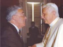 Dr. Guzmán Carriquiry and Pope Benedict / Photo 