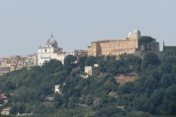 Castel Gandolfo CNA500x315 Vatican Catholic News 7 30 12