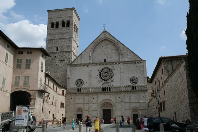 Cathedral of San Ruffino in Assisi Italy Credit Glen Bowman via Flickr CC BY SA 20 CNA 1 27 15