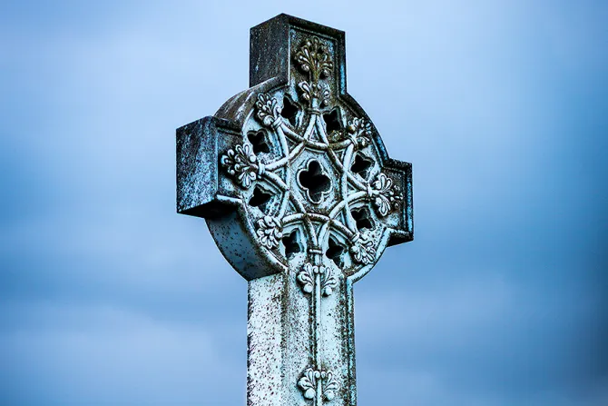 Celtic Cross Credit melfoody via Flickr CC BY NC ND 20 CNA