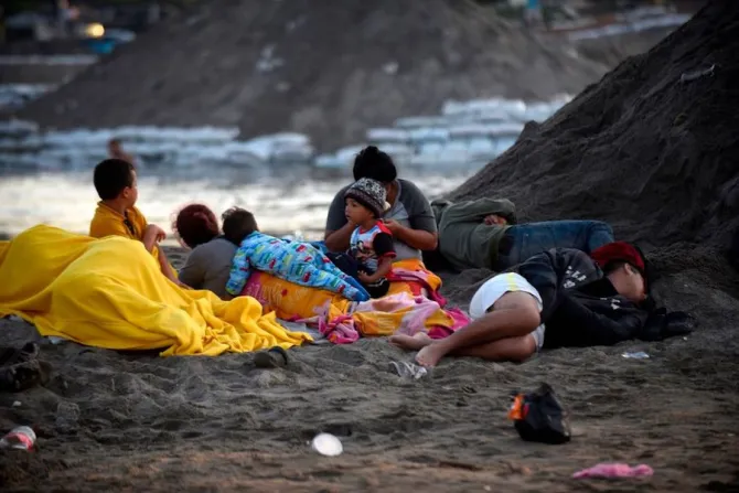 Central American migrants in a caravan headed toward the United States Jan 21 2010 Credit Johan Ordonez  AFP via Getty Images