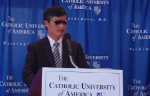 Chen Guangcheng announces his new Catholic University of America fellowship on October 2, 2013.   Addie Mena/CNA.