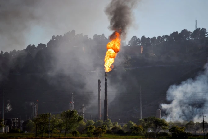 Chevrons Richmond refinery fire Credit Nick Fullerton via Flickr CC BY NC 20 CNA