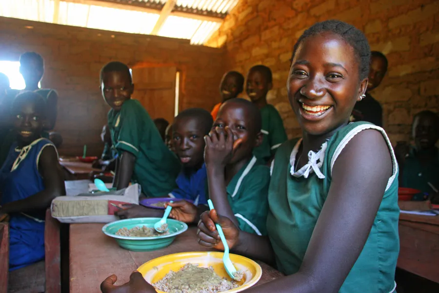 Children at CRS' Food for Education program in Senegal. ?w=200&h=150