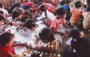 Children in eastern Shan Burma Study on the Floor. Courtesy of the International Theological Institute. 