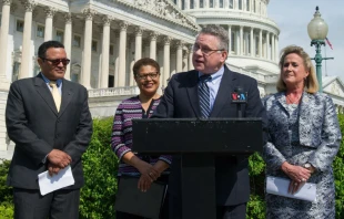 Rep. Smith at the podium, and Kenneth B. Morris, Jr., great-great-great grandson of Frederick Douglass and President of Frederick Douglass Family Initiatives, April 2017. Courtesy photo.