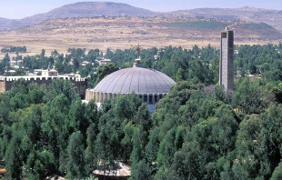 The Church of Our Lady Mary of Zion in Axum, Ethiopia. Credit: Jialiang Gao via Wikimedia (CC BY-SA 3.0)