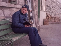 St. John Paul II takes a break during one of his many secret ski trips. Photo courtesy of Lino Zani.