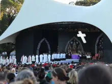 Concelebrants process into a Mass said for the Australian Catholic Youth Festival in Sydney, Dec. 9 2017. 