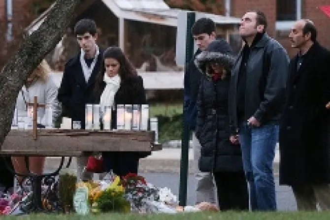 Connecticut Community Copes With Aftermath Of Elementary School Mass Shooting Credit Mario Tama Getty Images News Getty Images CNA US Catholic News 12 17 12