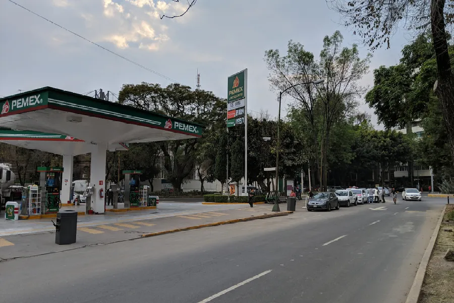Motorists wait for gas at a Pemex station in Mexico City's La Condensa neighborhood during a shortage, Jan. 12, 2019. ?w=200&h=150