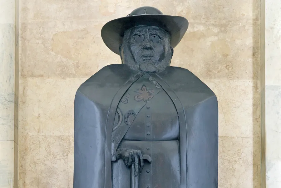 The bronze cast of Marisol Escobar's 'Father Damien' in the National Statuary Hall (detail). public domain.