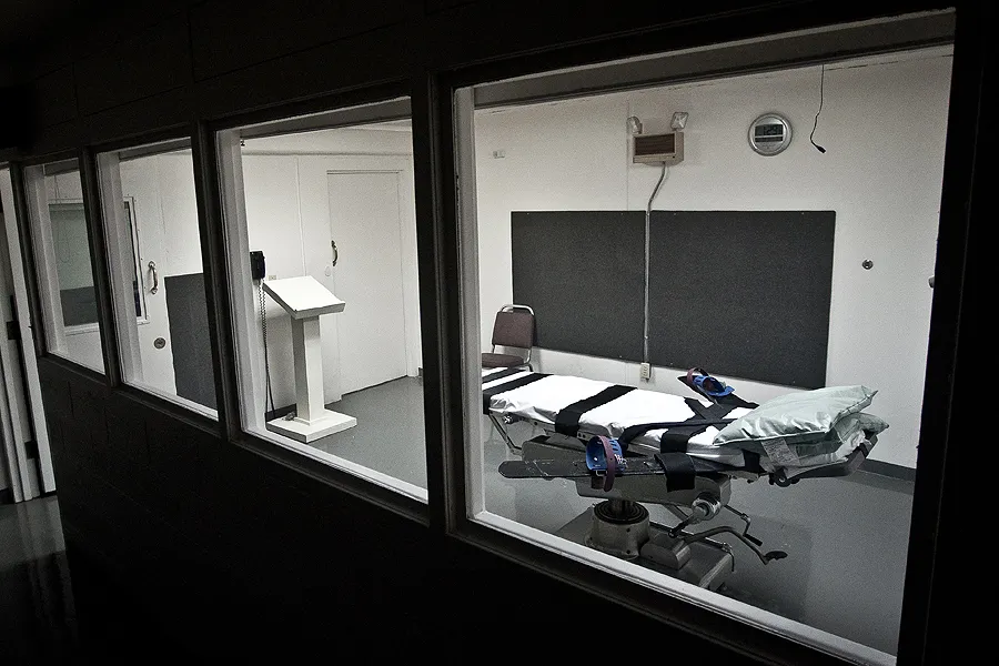 The lethal injection chamber at the Oklahoma State Penintentiary, May 7, 2010. ?w=200&h=150