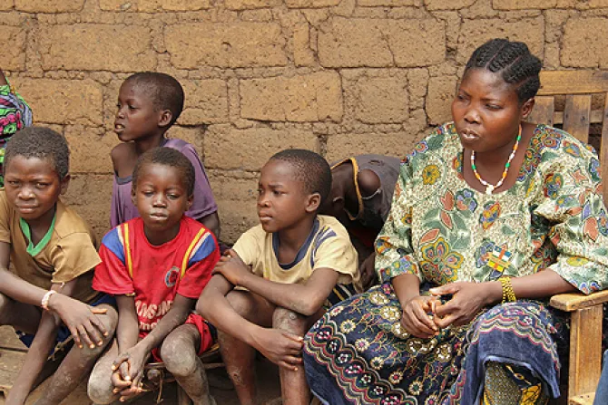 Displaced persons in the Central African Republic received aid from CRS in May 2014 Credit Kim Pozniak Catholic Relief Services CNA 5 21 14