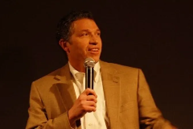 Dr Johnathan Reyes speaks during Theology on Tap at Buffalo Billiards in Washington DC on April 8 2014 Credit Addie Mena CNA CNA 4 9 14