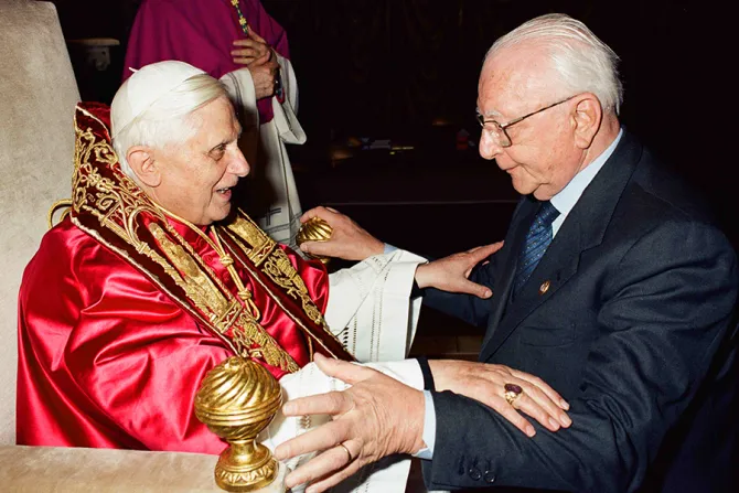 Dr Renato Buzzoneti with Pope Benedict XVI Credit LOsservatore Romano CNA
