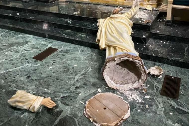 Statue of Christ damaged in St. Patrick's Cathedral, El Paso.?w=200&h=150