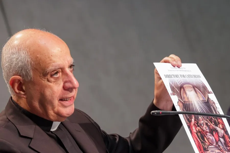 Archbishop Rino Fisichella presents the new Directory for Catechesis at the Vatican, June 25, 2020. ?w=200&h=150