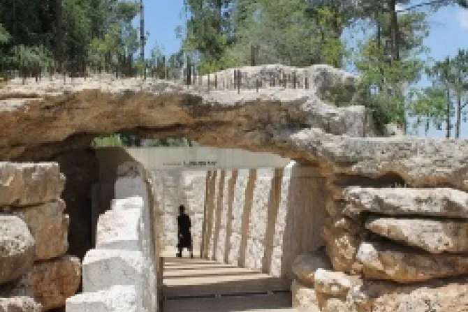 Entrance the childrens section in Jerusalems Yad Vashem holocaust memorial on May 23 2014 Credit Elise Harris CNA CNA