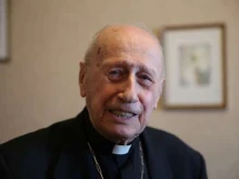  Cardinal Roger Etchagaray. 