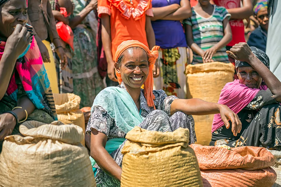Ethiopia women at the market. ?w=200&h=150