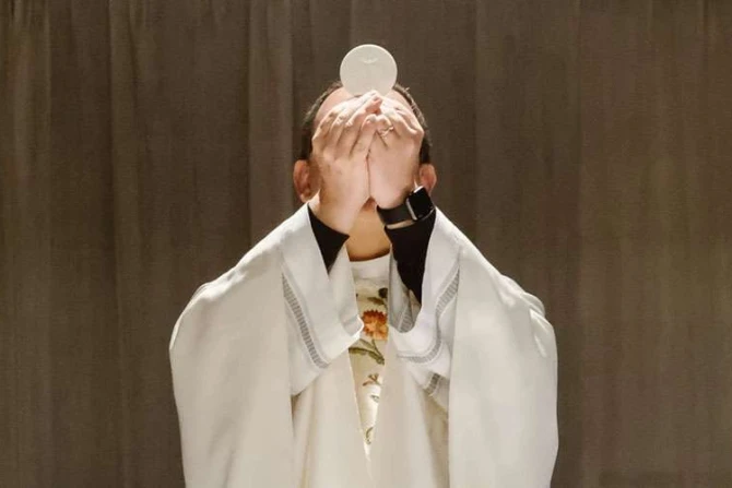 Eucaristia Unsplash 210420