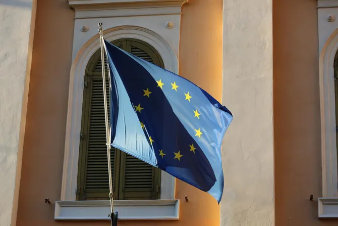 European Unions Flag 1 in Rome Italy April 10 2015 Credit Bohumil Petrik CNA 4 10 15