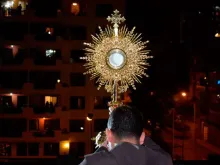 Exposition of the Blessed Sacrament March 21 on the rooftop of St. Anthony of Padua parish, Lima. 