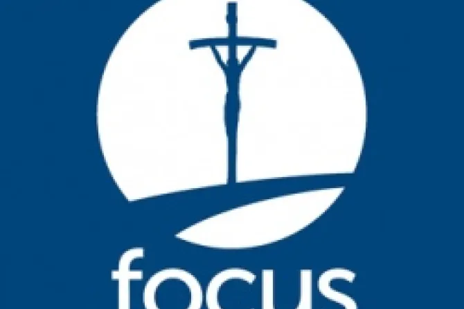 FOCUS logo blue CNA 11 8 13