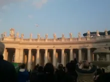 Faithful in St. Peter's Square bid farewell to Pope Benedict XVI. 
