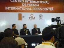 Father Federico Lombardi at a press conference in the Hotsson Hotel in Leon, March 24, 2012