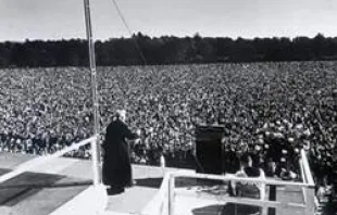 Father Patrick Peyton addresses the San Francisco Family Rosary Rally, October 7, 1961 