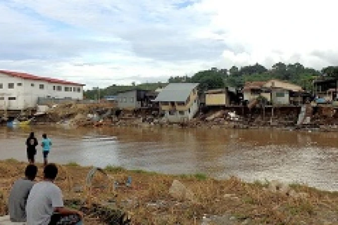 Flooding on the Matanaikau River causes the river banks to burst destroying lives and property in the Solomon Islands Credit Fr Ambrose Pereira SDB CNA 4 8 14