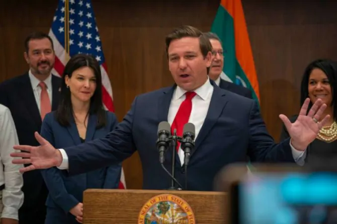 Florida Governor Ron DeSantis appoints judges to Miamis Eleventh Judicial Circuit Court March 27 2019 Credit Hunter Crenian Shutterstock