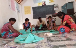 The World Day of Migrants and Refugees will be observed Sept. 27, 2020.   @JesuitRefugee