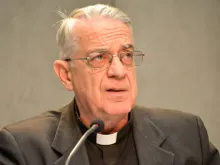 Fr. Federico Lombardi answers questions on the Pope's visit to the Holy Land in May. 