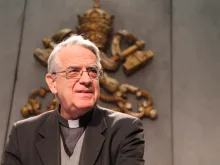 Fr. Federico Lombardi, Holy See press officer, speaks at a Jan. 7, 2015 press conference. 