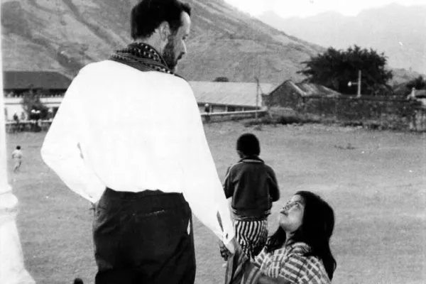 Blessed Stanley Rother and a child in Guatemala. . Frankie Williams. Courtesy of Archdiocese of Oklahoma.
