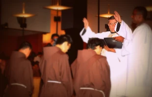Franciscan Friars with filter.   tintinjust via Flickr (CC BY-NC 2.0).