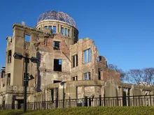 The Atomic Bomb Dome in Hiroshima, Japan. Credit: Oilstreet via Wikimedia (CC BY 2.5).