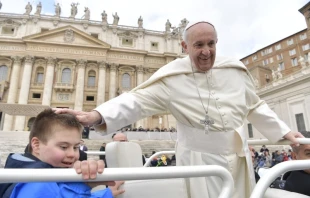 Pope Francis with Peter Lombardi at the General Audience in St. Peter's Square, March 28, 2018.   Vatican Media.