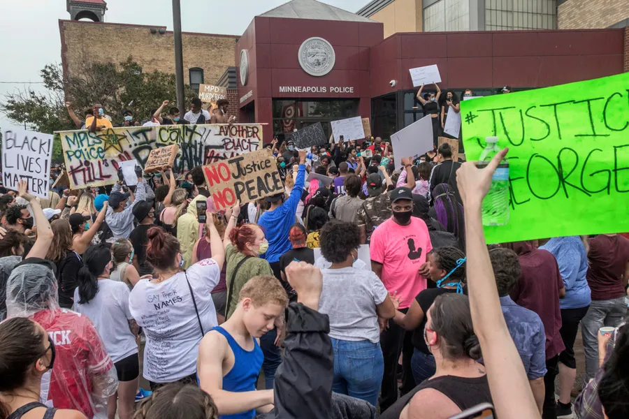 Crowds protest police violence after the killing of George Floyd in Minneapolis, Minn., May 2020. ?w=200&h=150