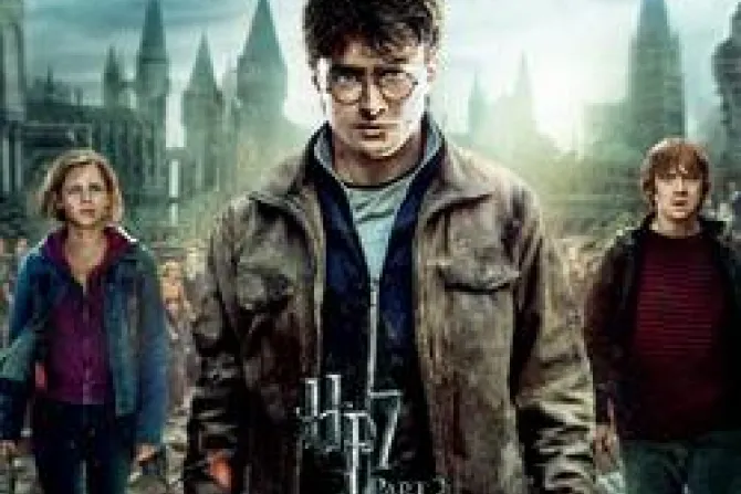 Harry Potter 7 Part 2 Credit Warner Bros  CNA World Catholic News 7 12 11