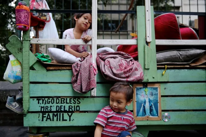 Homeless children play on the streets in Manila Philippines Credit Lauren Cater CNA