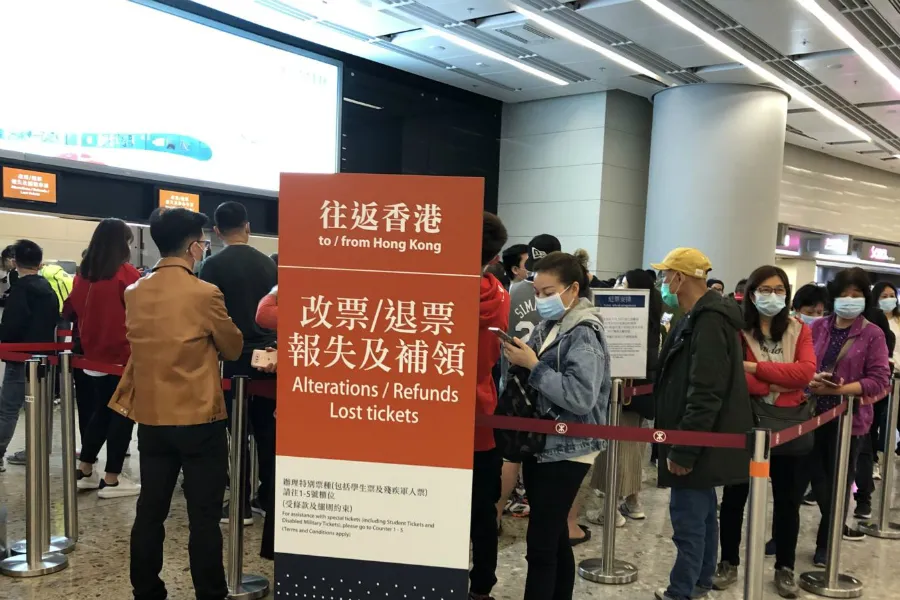 Hong Kong residents queue to refund their bullet train tickets to the mainland in West Kowloon railway station, Jan. 25, 2020. ?w=200&h=150