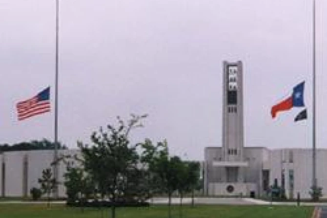 Houston National Cemetery Credit cemvagov CNA US Catholic News 6 30 11
