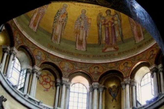 IMG 0242 goldy dome holy sepulchre