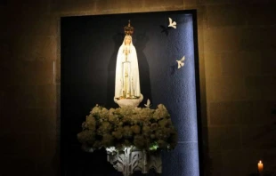 Image of Our Lady of Fatima in Lisbon's cathedral. Kate Veik/CNA